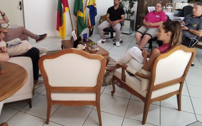 REUNIÃO ENTRE EXECUTIVO E SIMSOL DEBATEM LEI DO DESCONGELA E VALE-ALIMENTAÇÃO 