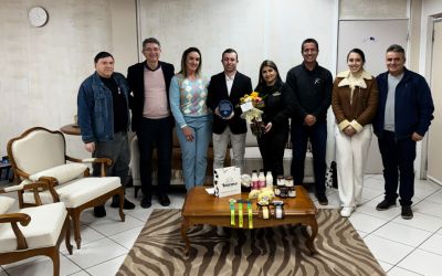 PREFEITURA DE SOLEDADE HOMENAGEIA AGROINDÚSTRIA THE INTENSO PELO SUCESSO E RECONHECIMENTO NACIONAL