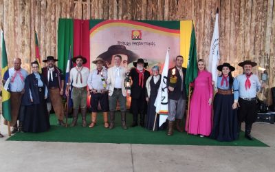 TRADICIONALISTAS PARTICIPAM DA ABERTURA OFICIAL DA SEMANA FARROUPILHA 2025