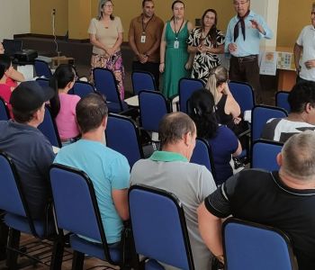 SECRETARIA DA EDUCAÇÃO REALIZA ENCONTRO COM PROFISSIONAIS DO TRANSPORTE ESCOLAR