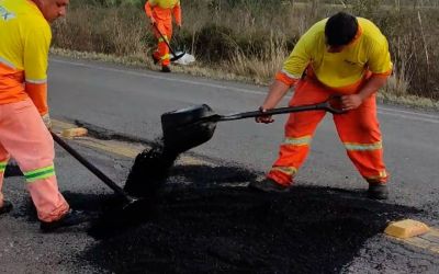 INICIADA OPERAÇÃO TAPA-BURACOS NA ERS-153 ENTRE SOLEDADE E BARROS CASSAL