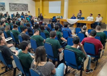 FORMATURA MARCA CONCLUSÃO DO CURSO DE FABRICAÇÃO DE CALÇADOS ESPORTIVOS